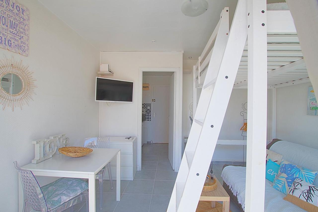 Houstal Apartment กาเนต์-อ็อง-รูสซียง ภายนอก รูปภาพ